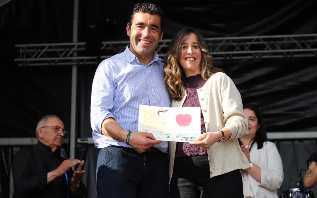 Sagardoaren Lurraldea recibe el premio ‘Grolo de Ouro’ en la XIII Feira da Sidra de A Estrada